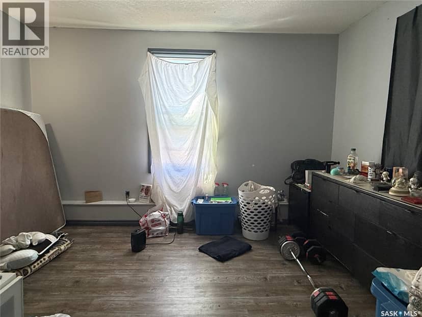 707 Railway AVENUE — photo 10 of 40