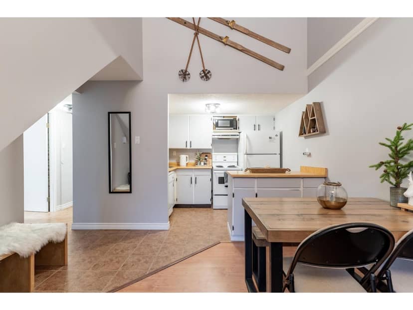 203B 21000 ENZIAN WAY, Mission, photo 7