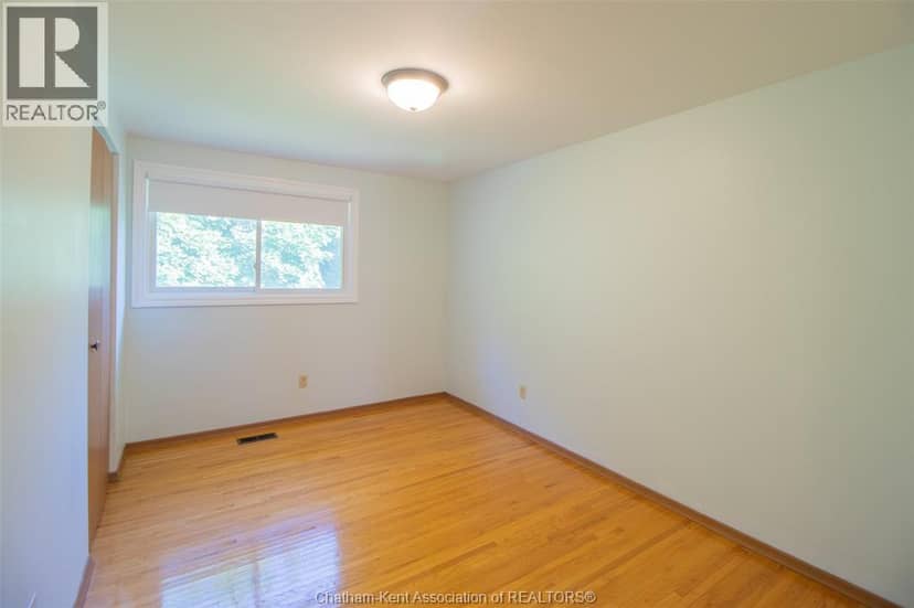24 Finch Avenue — photo 15 of 31