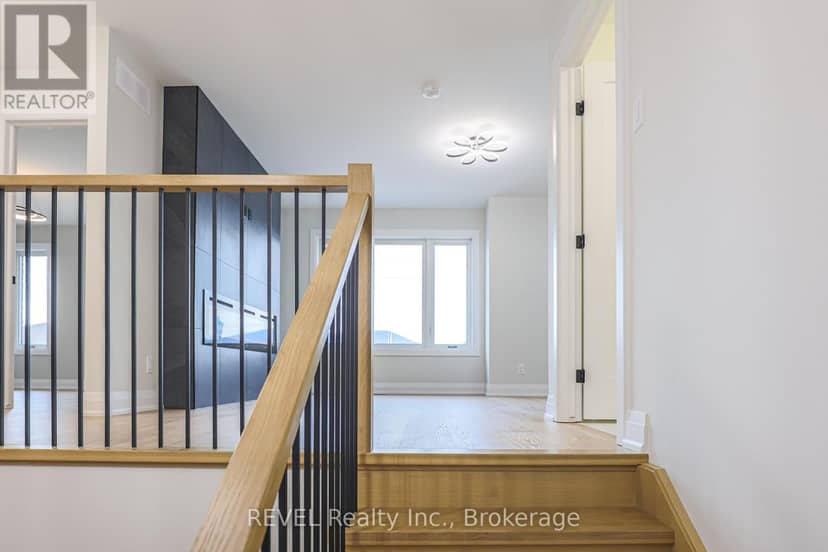 111 Acacia Road — photo 17 of 34