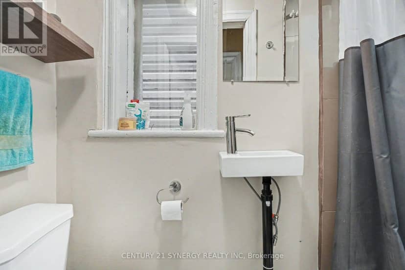95 Templeton Street — photo 21 of 38