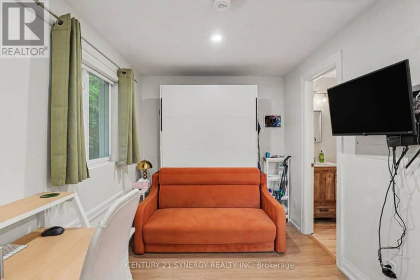 95 Templeton Street — photo 3 of 38
