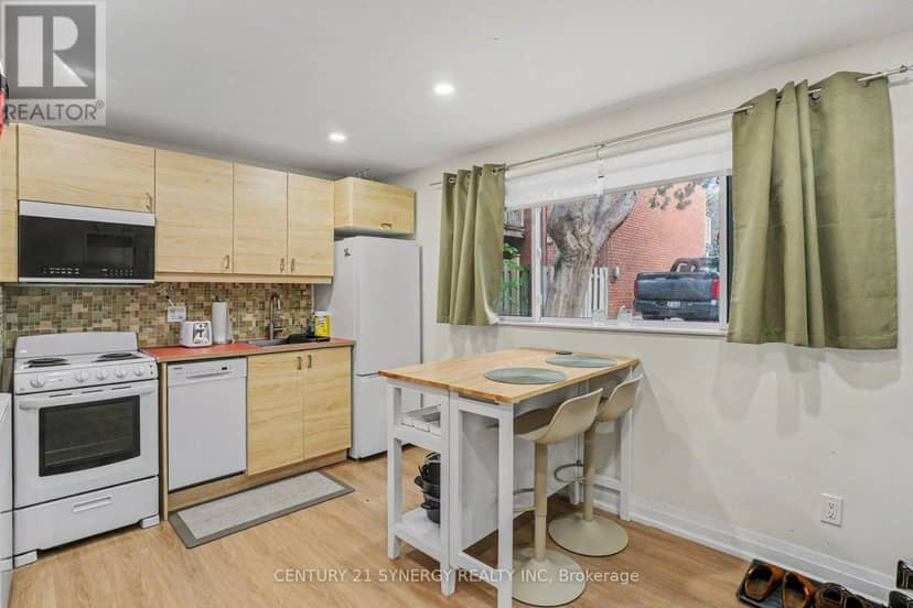 95 Templeton Street — photo 5 of 38