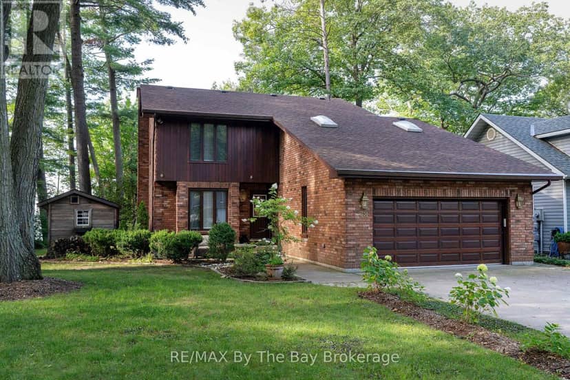 38 Willow Drive — photo 3 of 40