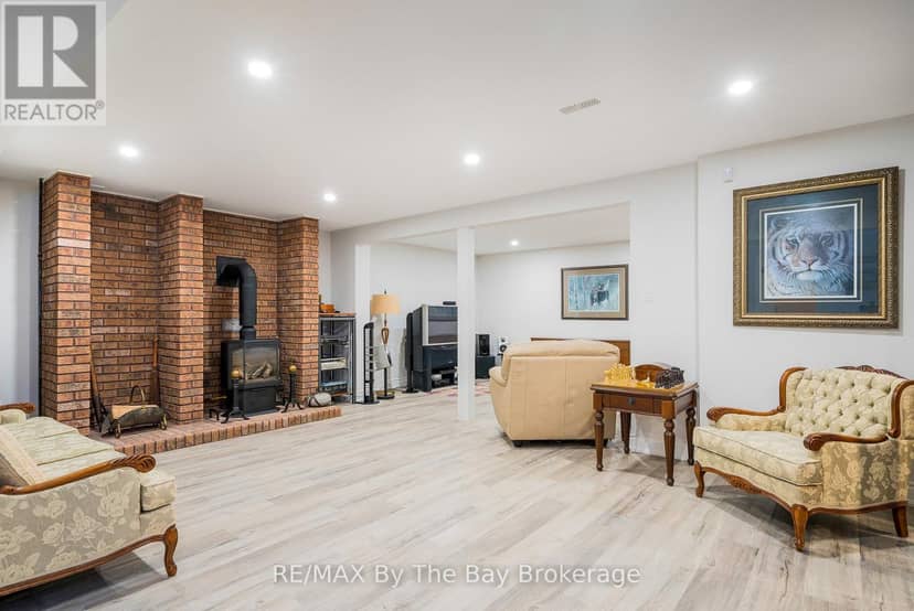 38 Willow Drive — photo 33 of 40