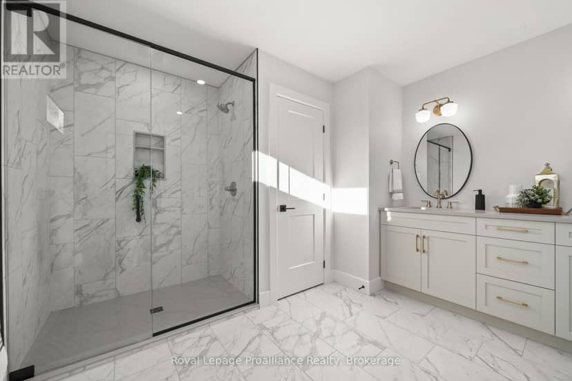 44 Fraser Drive — photo 21 of 40