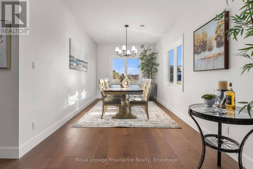 44 Fraser Drive — photo 10 of 40