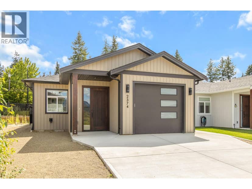 2374 6 Avenue SE, Salmon Arm