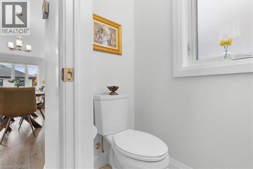 657 BENNINGER Drive — photo 6 of 40