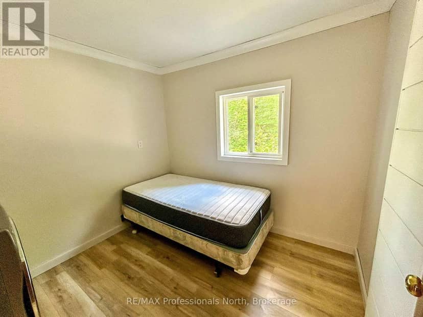 1129 Comak Crescent — photo 17 of 40