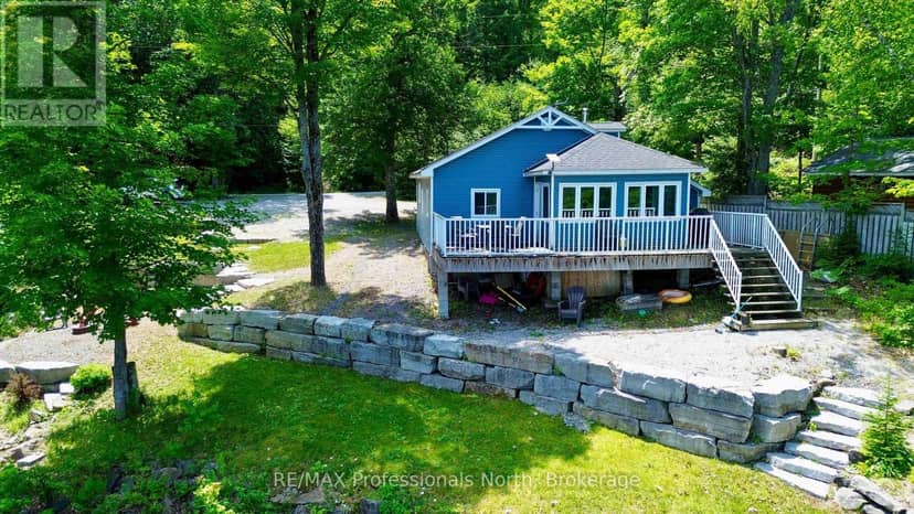 1129 Comak Crescent — photo 33 of 40