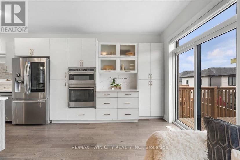 657 Benninger Drive — photo 13 of 40