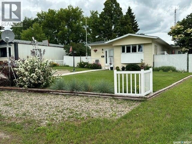 55 Crystal DRIVE, Edenwold Rm No.158, photo 2