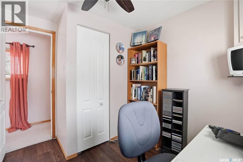 55 Crystal DRIVE — photo 23 of 40