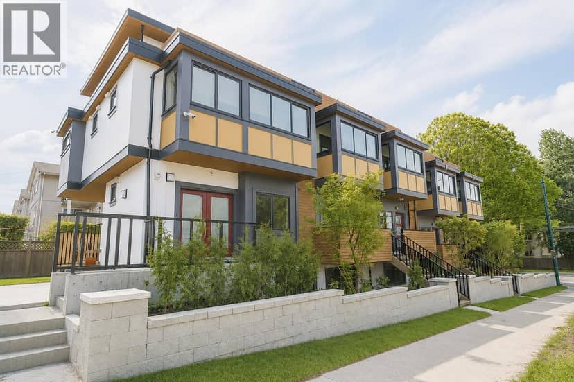 2412 DUNDAS STREET, Vancouver