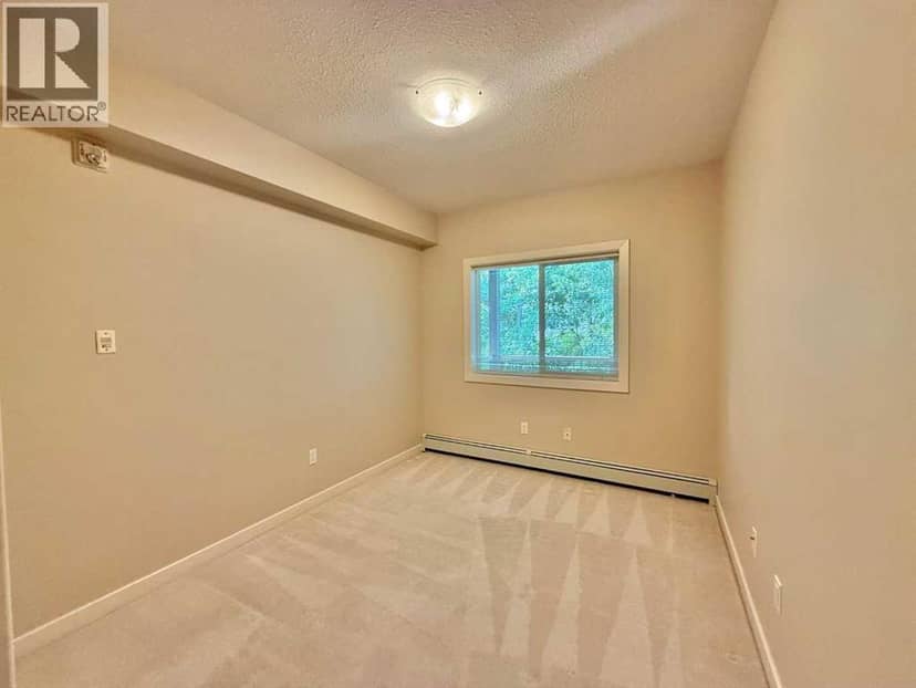 305, 109 Seabolt Drive — photo 13 of 20