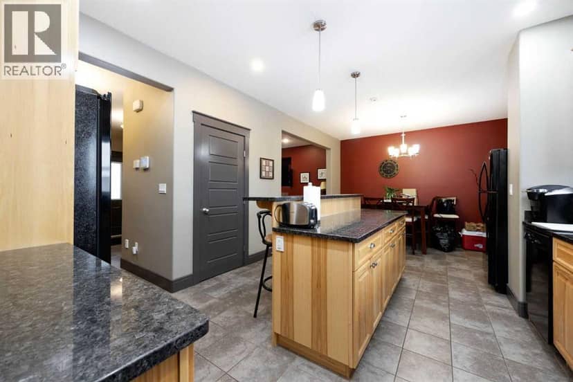 144 Falcon Drive — photo 10 of 29