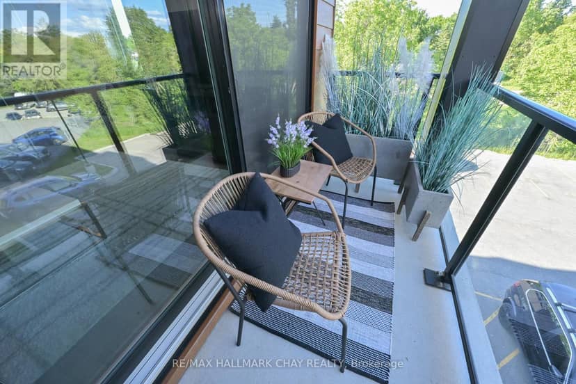 312 - 17 Centre Street — photo 13 of 27