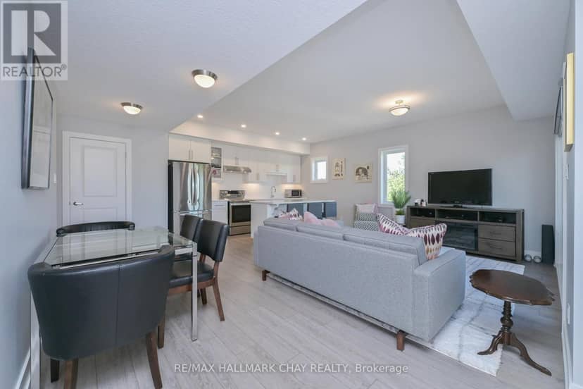 312 - 17 Centre Street — photo 16 of 27