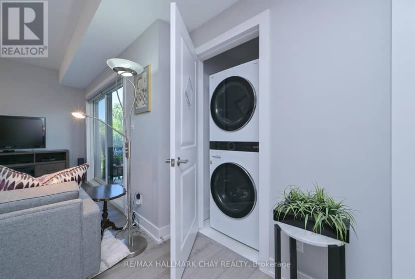 312 - 17 Centre Street — photo 18 of 27