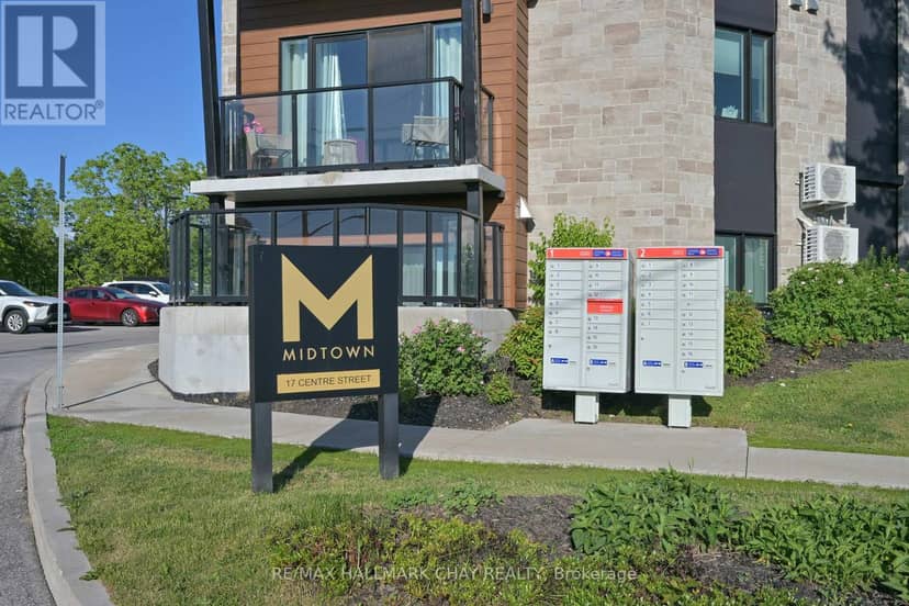 312 - 17 Centre Street — photo 2 of 27