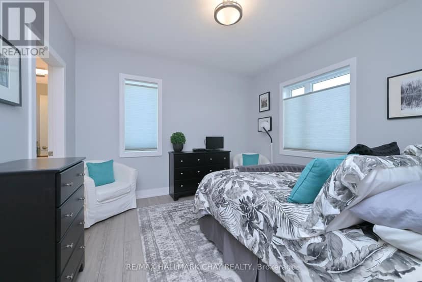 312 - 17 Centre Street — photo 21 of 27