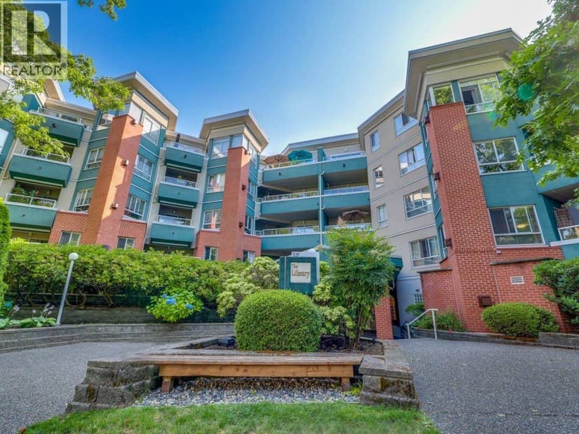 413 128 W 8TH STREET, North Vancouver