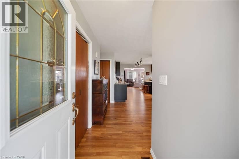 57 TALBOT Street W — photo 15 of 40