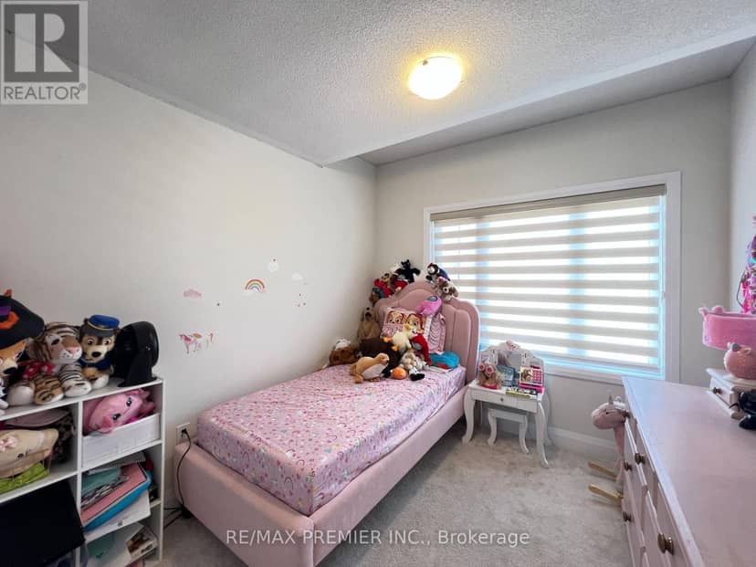 28 Petch Avenue — photo 13 of 14