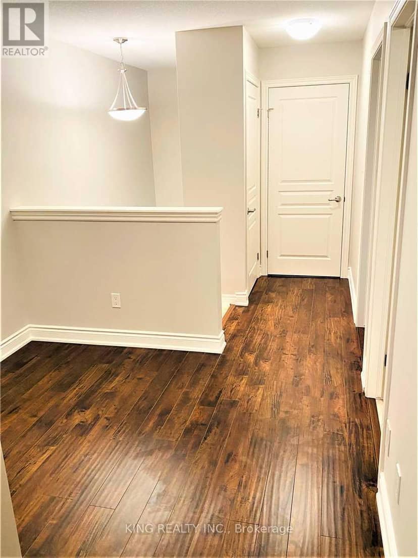 285 Silverwood Avenue — photo 10 of 13