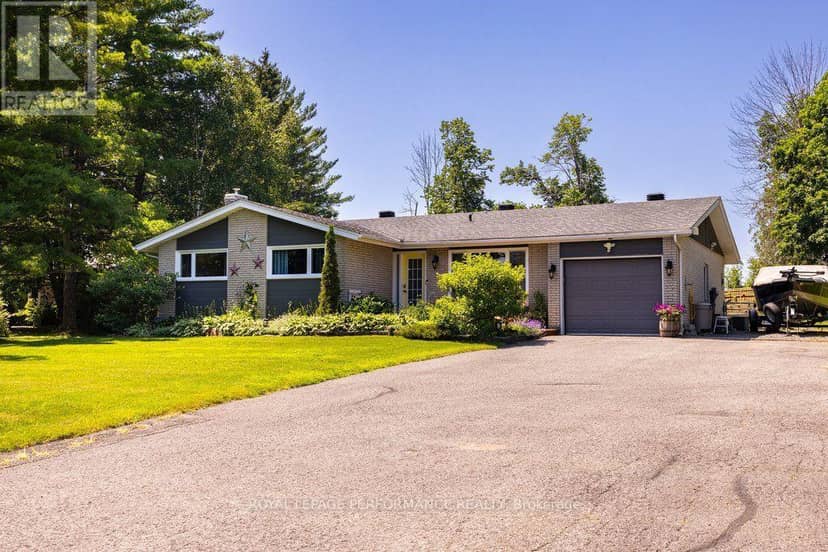 81 Front Road, Champlain, photo 2