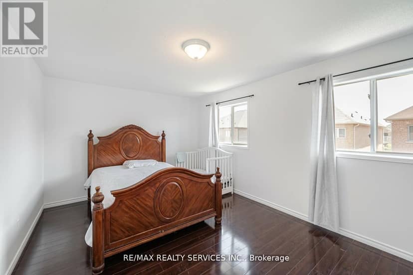 17 Dawes Road — photo 21 of 24