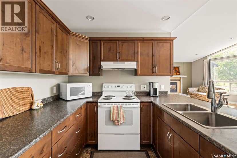 3 Poplar STREET, Grandview Beach, photo 4