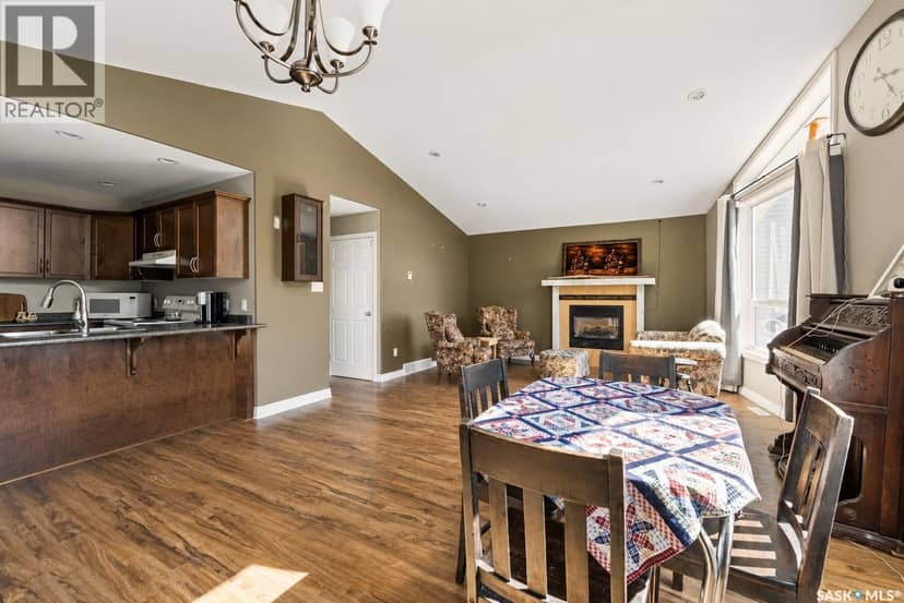 3 Poplar STREET, Grandview Beach, photo 6