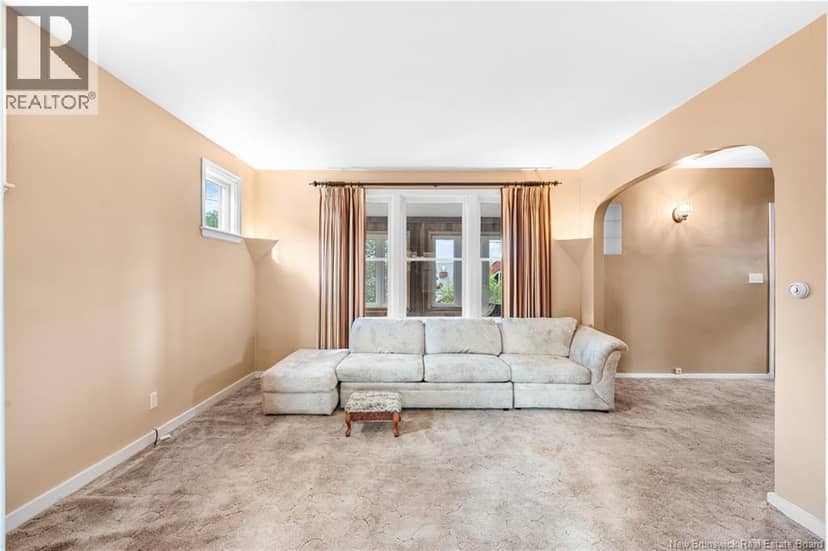10 Bellevue Street — photo 14 of 40