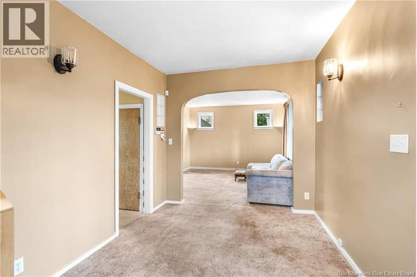 10 Bellevue Street — photo 9 of 40