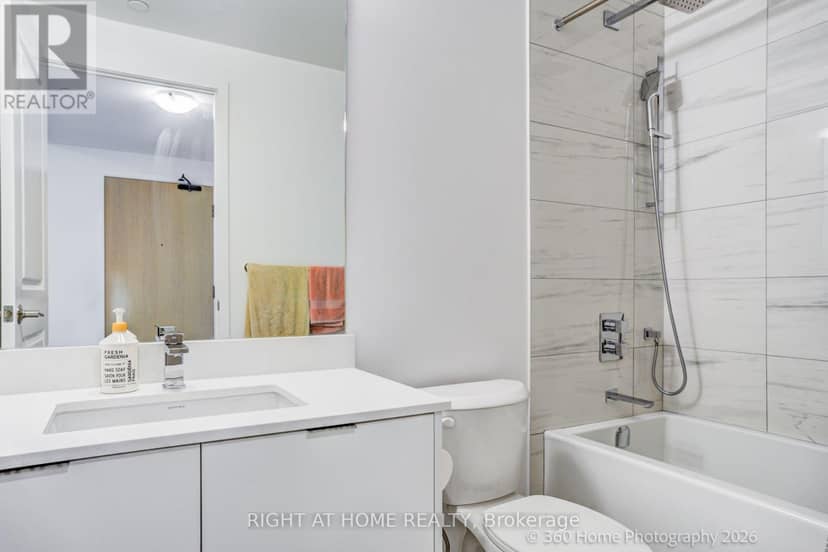 505 - 202 Burnhamthorpe Road E — photo 7 of 26