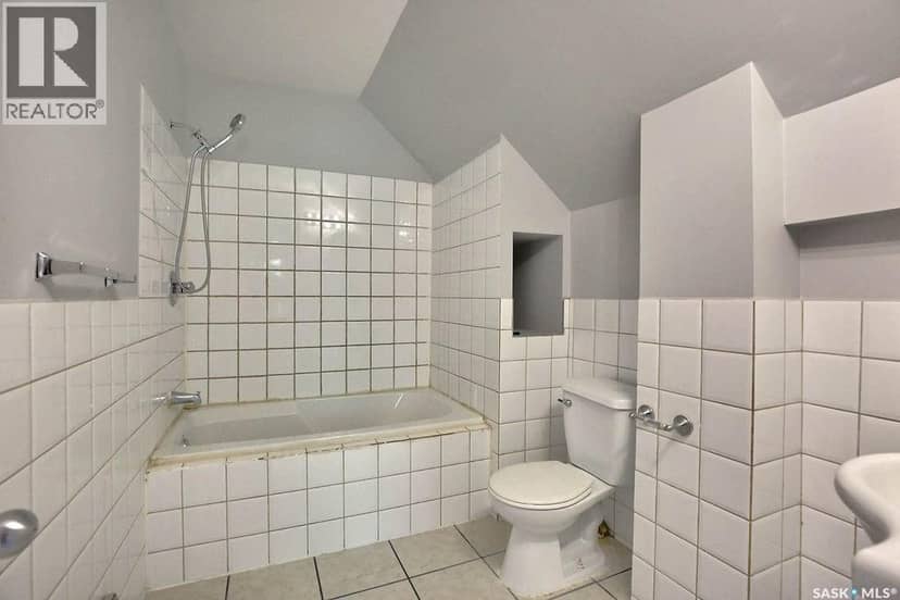 2066 Wallace STREET — photo 13 of 26