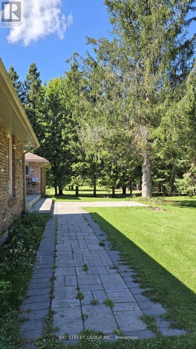 49 Maplewood Drive — photo 4 of 36