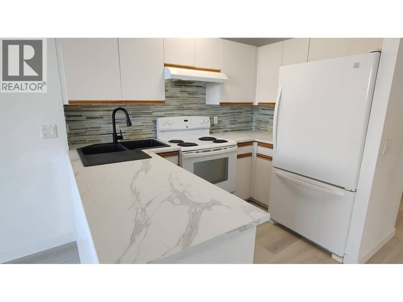 2303 3970 CARRIGAN COURT, Burnaby, photo 4