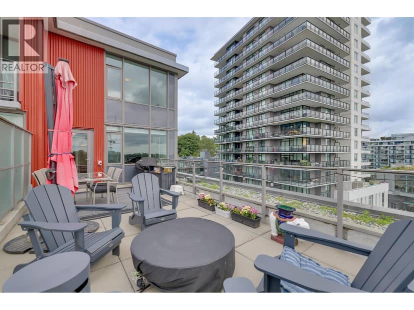 702 3451 SAWMILL CRESCENT, Vancouver