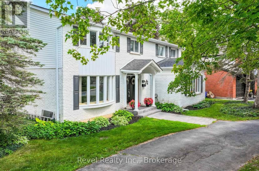 81 Sanderling Crescent — photo 2 of 40