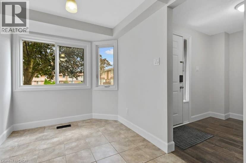700 ERINBROOK Drive Unit# 22 — photo 7 of 26