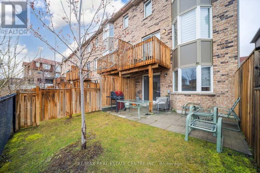 72 - 50 Edinburgh Drive — photo 2 of 40