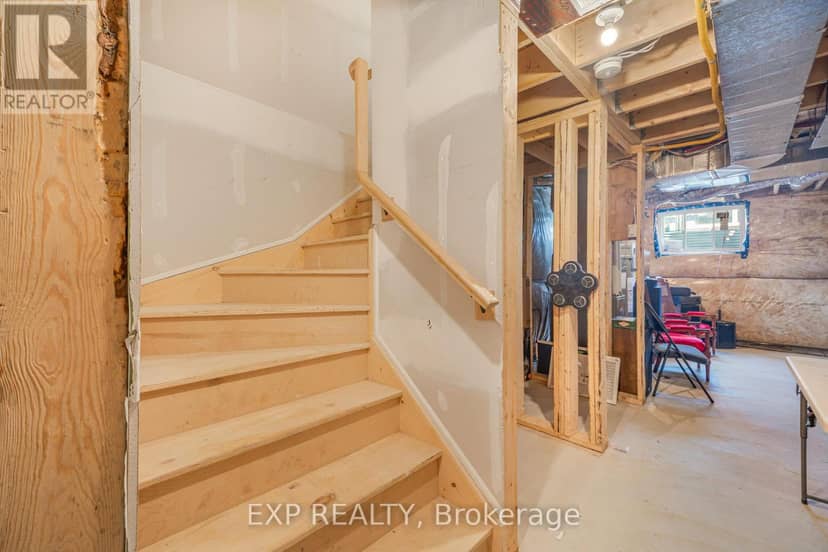 28 - 5672 Dorchester Road — photo 33 of 36