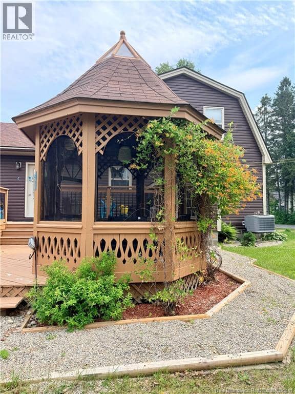 98 Islandview Drive — photo 8 of 33