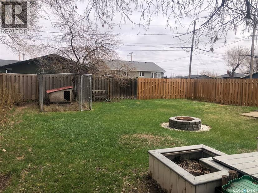 317 Maple AVENUE — photo 23 of 40