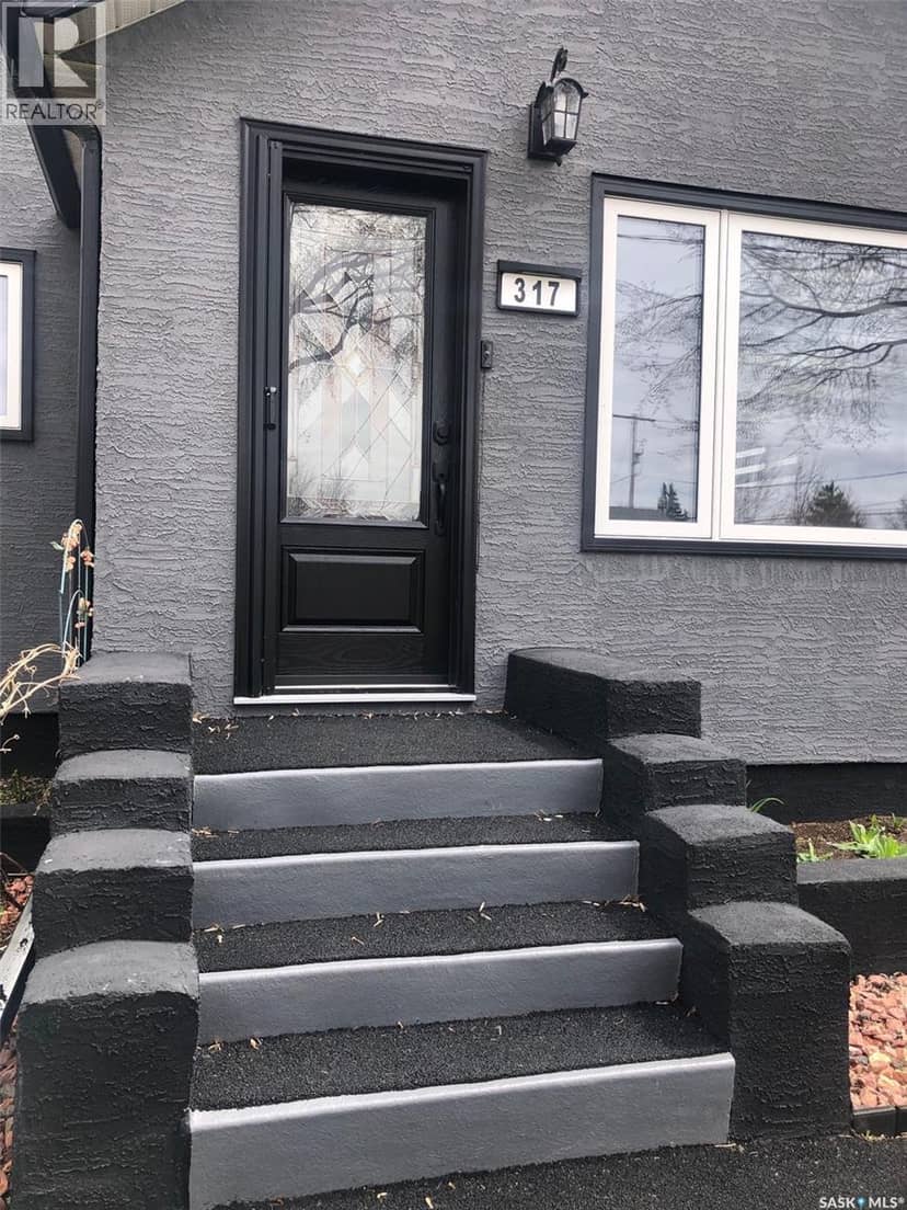 317 Maple AVENUE — photo 5 of 40