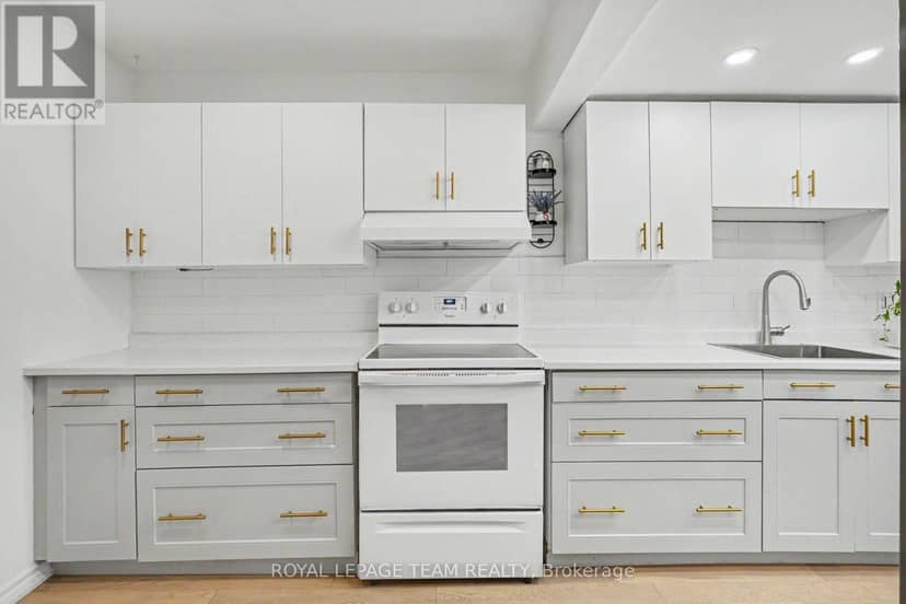 42 Sundback Lane — photo 10 of 20