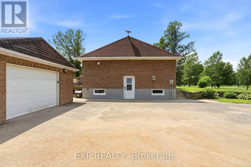 15302 Concession 8 & 9 Road — photo 4 of 40